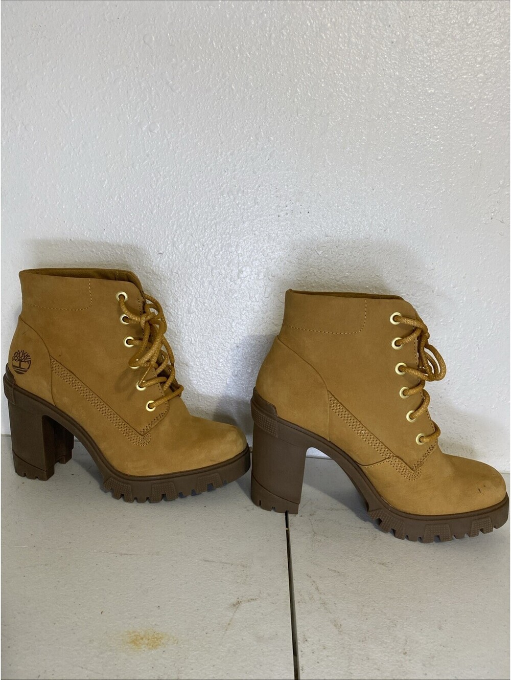 Timberland Women's Tan Suede Boots Size 7 Used 1x - Picture 7 of 12